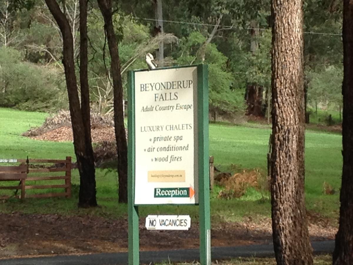 Beyonderup Falls Adult Retreat Nannup Room photo